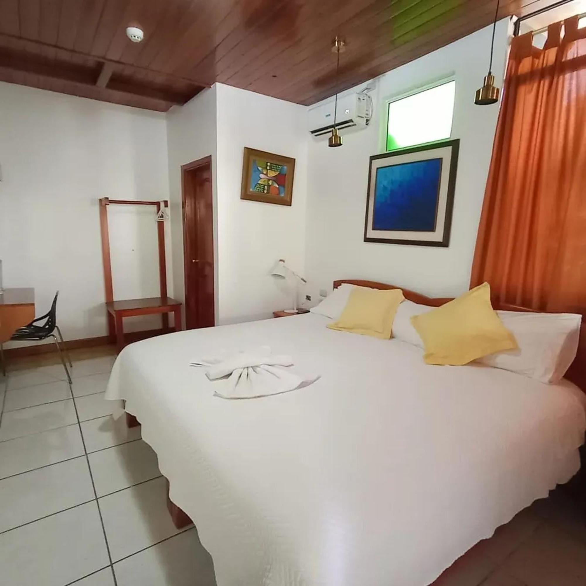 Isla Azul Hotell Puerto Ayora  Eksteriør bilde